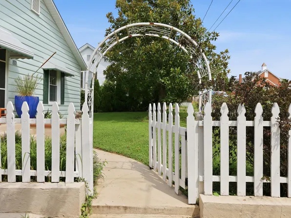 300 Jones Ave, Hillsborough, NC 27278