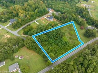 6004 Apple Wyrick Rd, Gibsonville, NC 27249