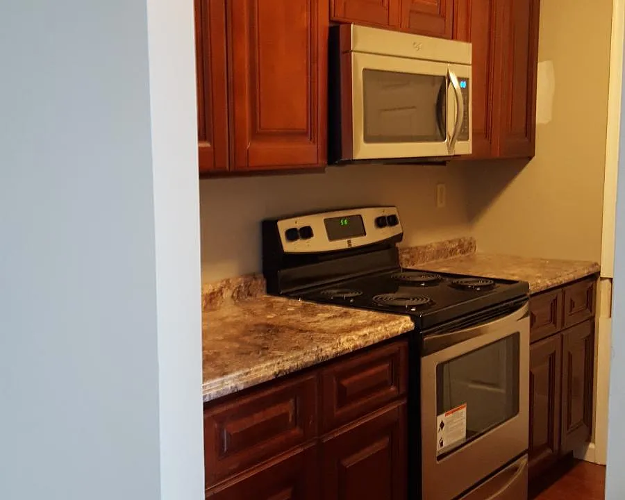 3556 Shenandoah Ave #106