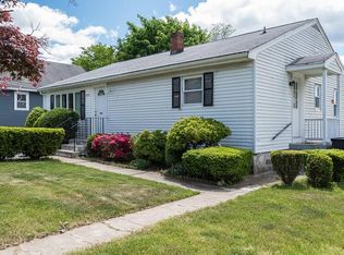 3870 Mendon Rd, Cumberland, RI 02864