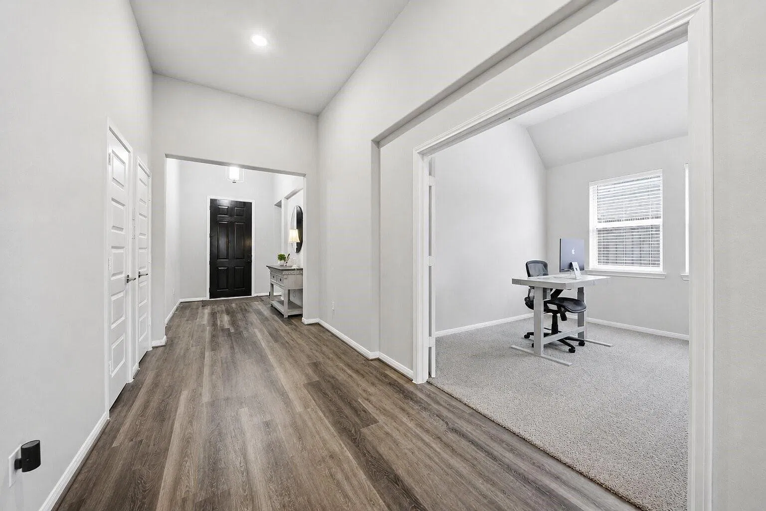 3 bed, 2.0 bath, 2191 sqft, $2,600 — Photo 4