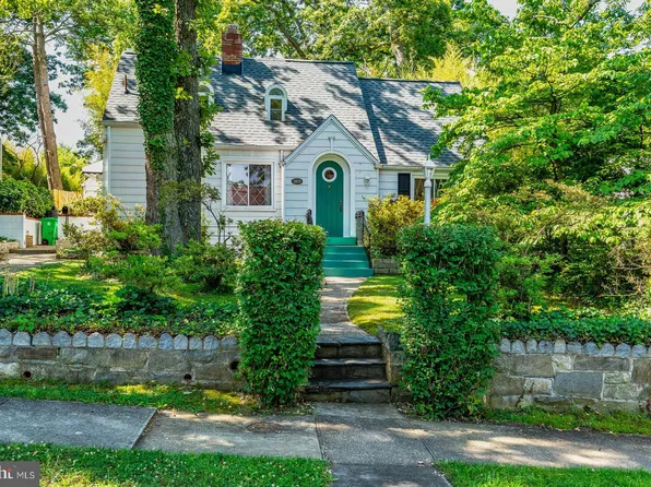 5809 Quintana St, Riverdale, MD 20737