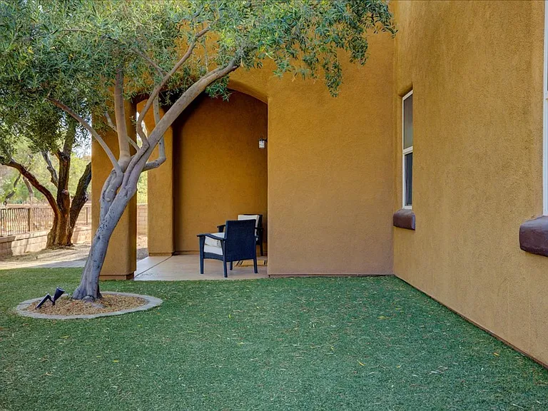10570 E Maldonado Pl — Photo 31