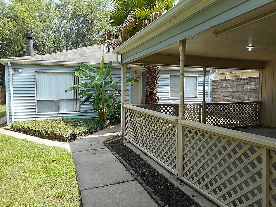 1st image of 16119 Archway Dr