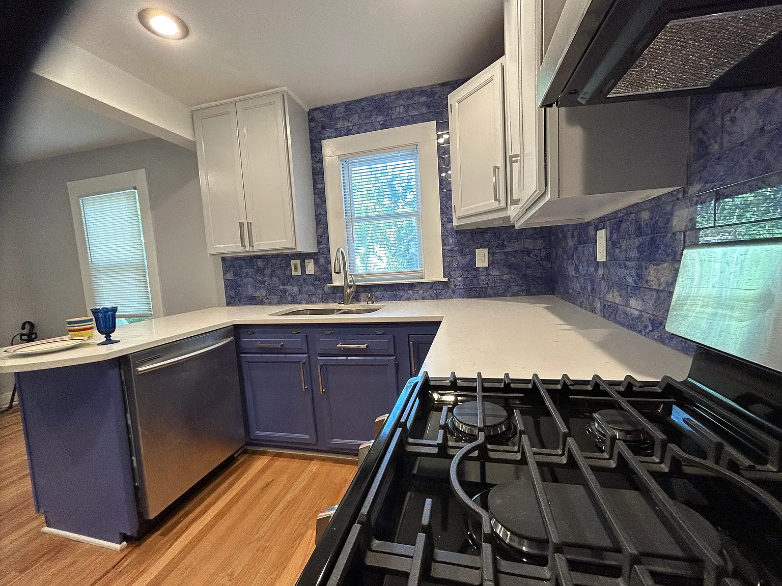 4 bed, 1750 sqft, $2,996 — Photo 3
