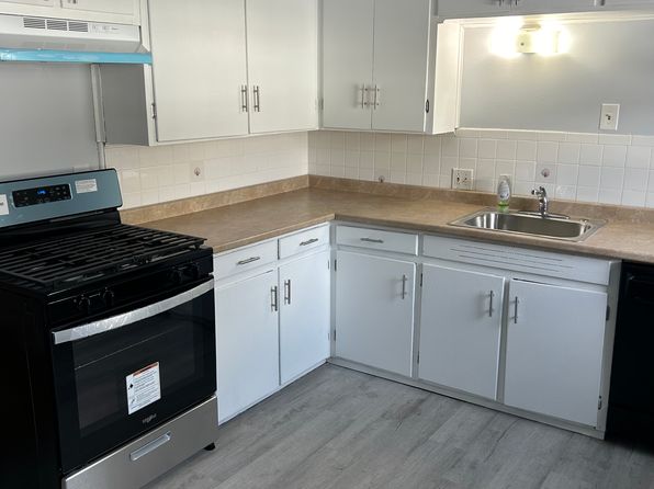 124-26 Woodruff Ave #124