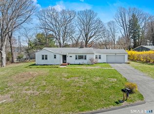 30 Sky Edge Drive, Bethel, CT 06801