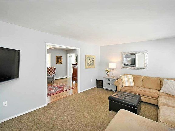 5th image of 39 Westcliff Dr