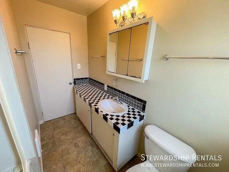 350 E 18th Ave #5 — Photo 14