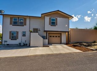 2435 SW 26th St, Redmond, OR 97756