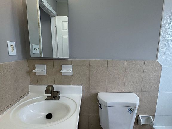4th image of 658 18th Ave #2