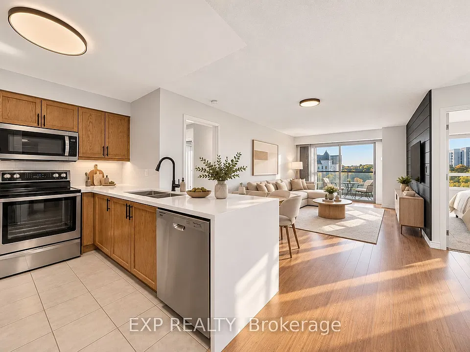 18 Harding Blvd W #427