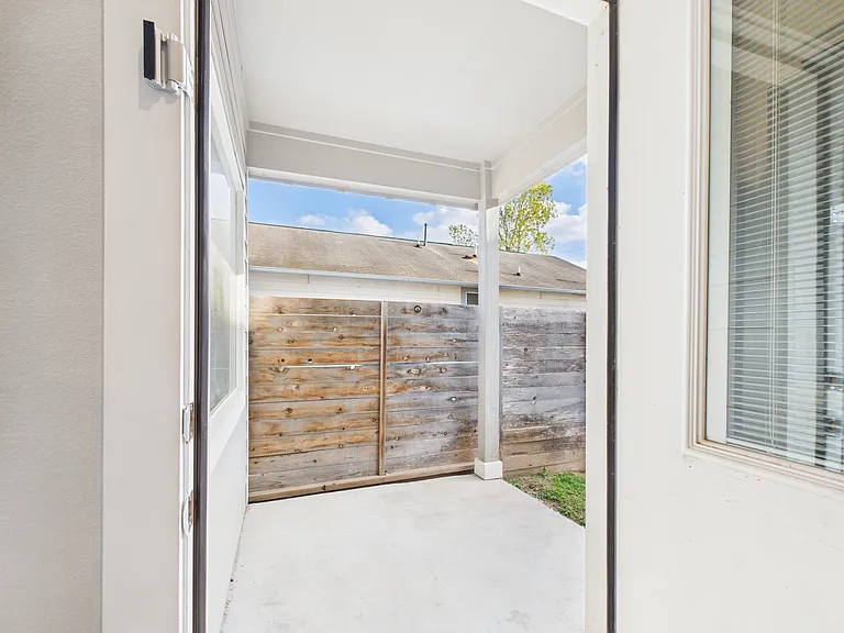 6703 Santos St #1 — Photo 29