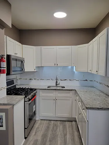 15 Somerset St #1 Photo 1
