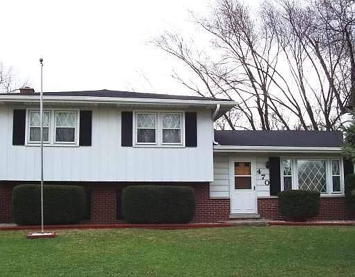 1st image of 470 E Foster Ave