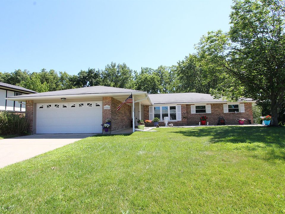 1st image of 7542 Roselake Dr