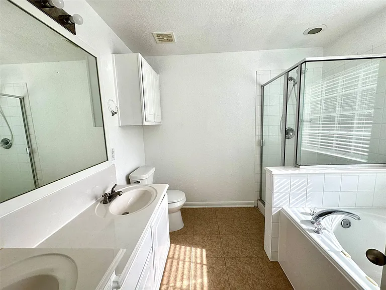 8435 Resada Park Ln — Photo 17