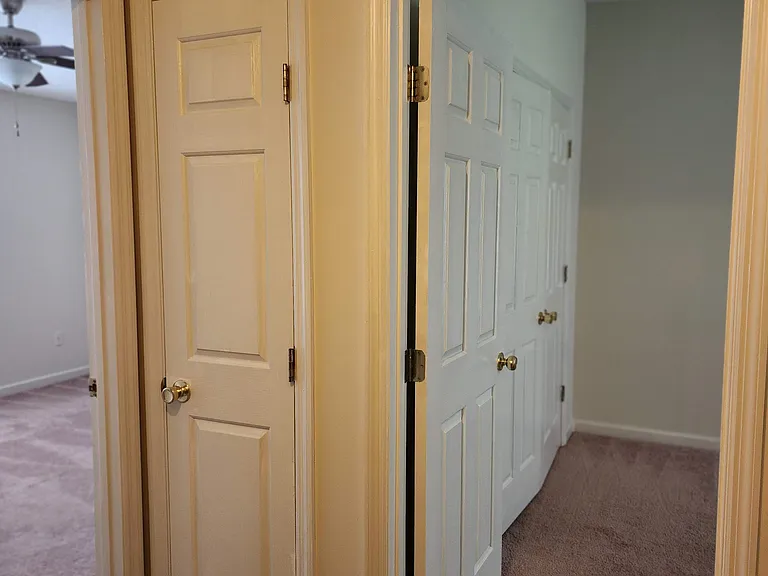 160 S Keeneland Dr #15 — Photo 2