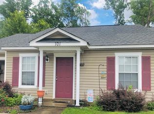 101 Hailey Ct, Greenwood, SC 29649