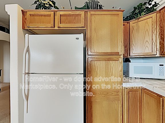 5th image of 1825 Rainbow Ave S