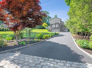 31 Prospect Rd, Wayne, NJ 07470