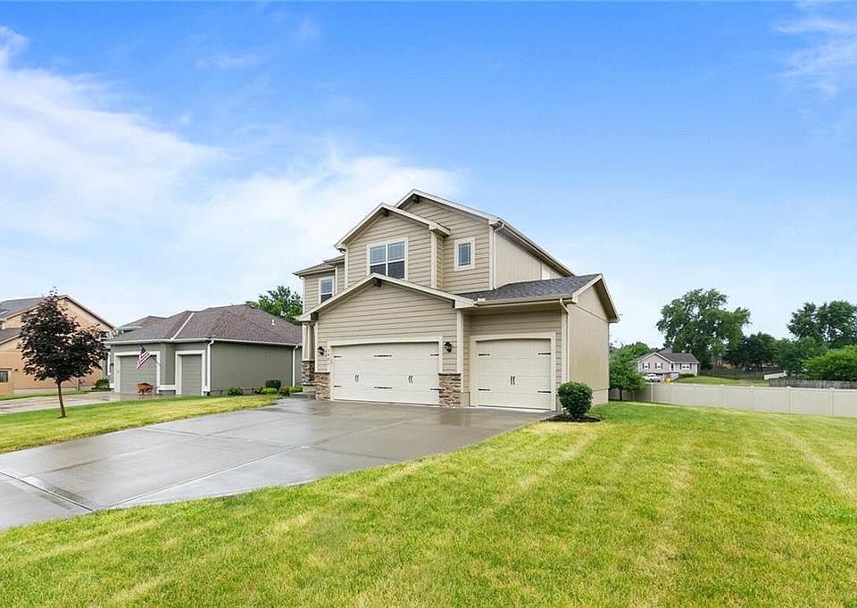 1801 NE Woodview Ln, Lees Summit, MO 64086 Zillow