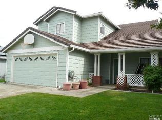 831 Fall River Trl, Vacaville, CA 95687