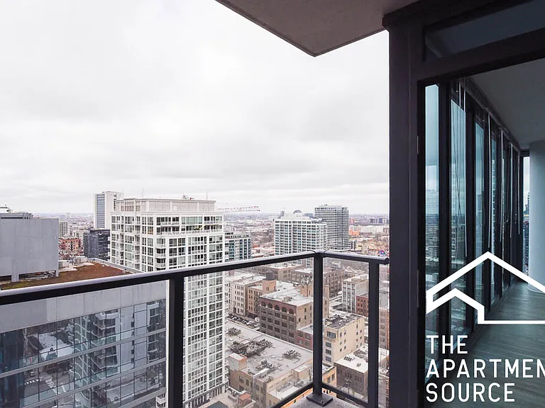 637 Wells 1bed 1bath — Photo 21