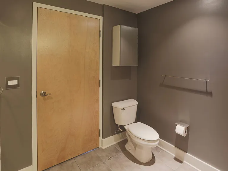 150 E Main St #403 — Photo 11
