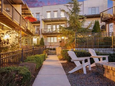 1837 Brooks Dr NW, Atlanta, GA, 30318
