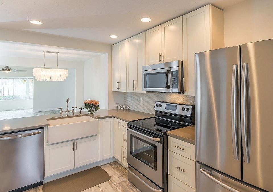 Coastal Chic Kitchen