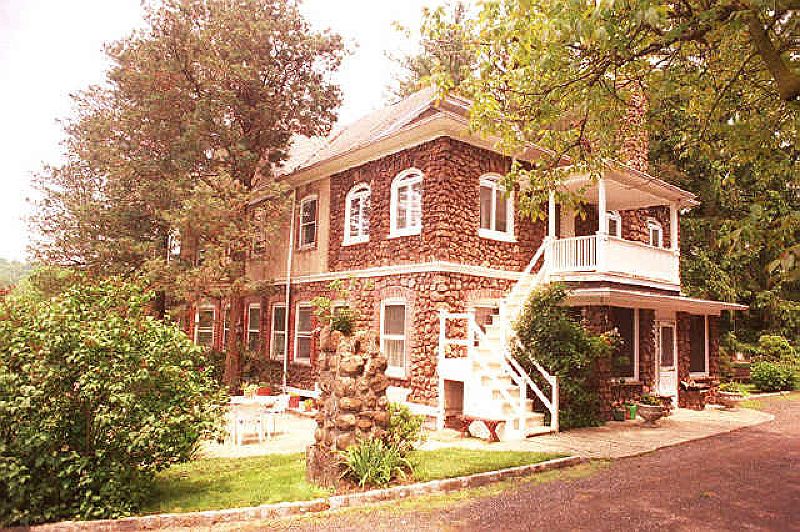 2nd image of 675 Mountain Blvd