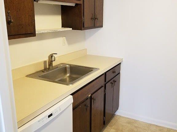 2nd image of 1226 E Maywood Ave APT 110