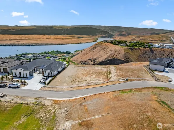 9647 Ridgeview Drive NW, Quincy, WA 98848