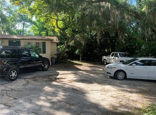 8728 Overlook Dr, Temple Terrace, FL 33617