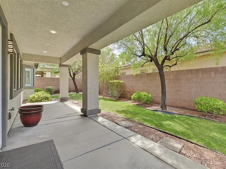 913 Hickory Park St — Photo 33