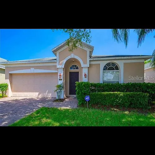 9935 Shadow Creek Dr Photo 1