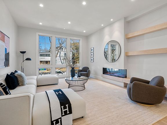 5th image of 4 Knowles St #4