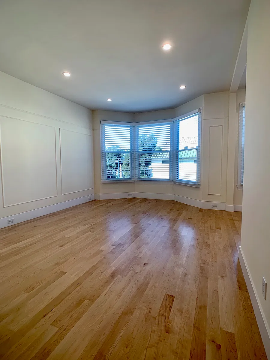 Building Photo - 1175 Francisco St #7
