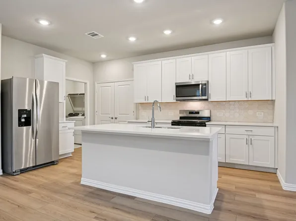 3025 O Pines Dr, Farmersville, TX 75442