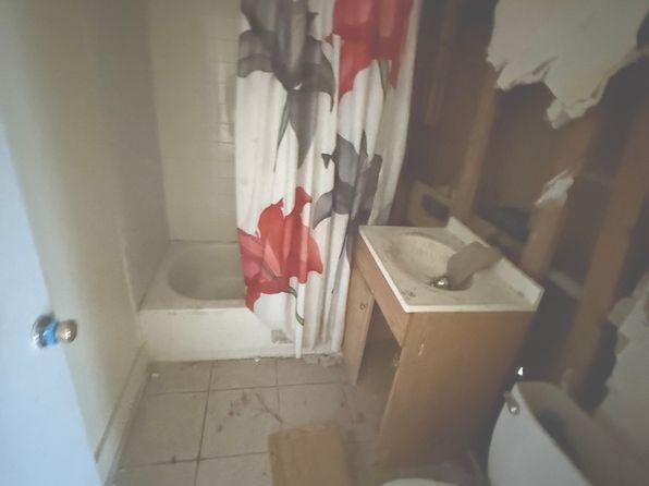 chicago-illinois-2136441025 picture