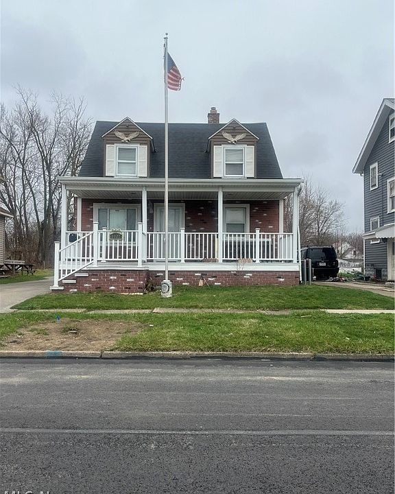 1st image of 1027 W 14th St