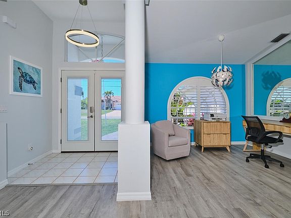 4th image of 3315 SW 25th Pl