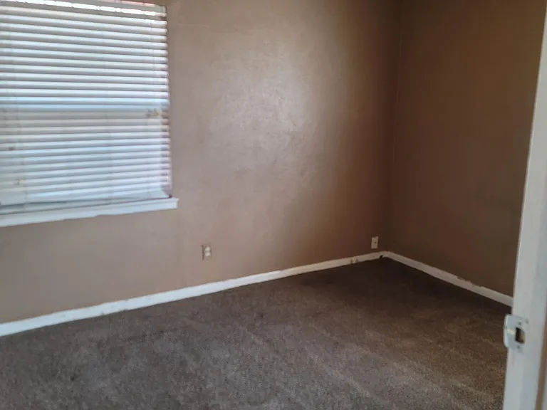 3806 Golden Hills Dr — Photo 6