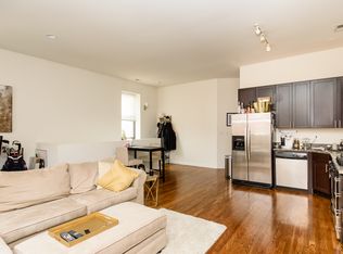 738 N May St APT 3F, Chicago, IL 60642