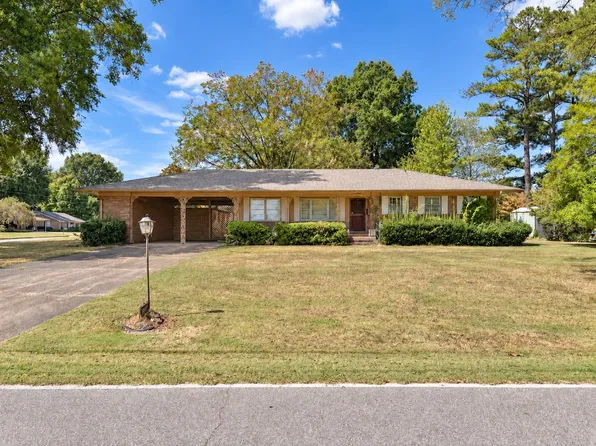 1523 Herring Dr, Covington, TN 38019