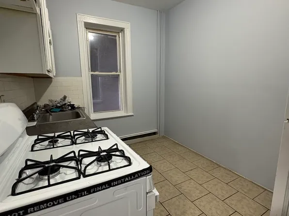 237 Lexington Avenue image 2 of 6