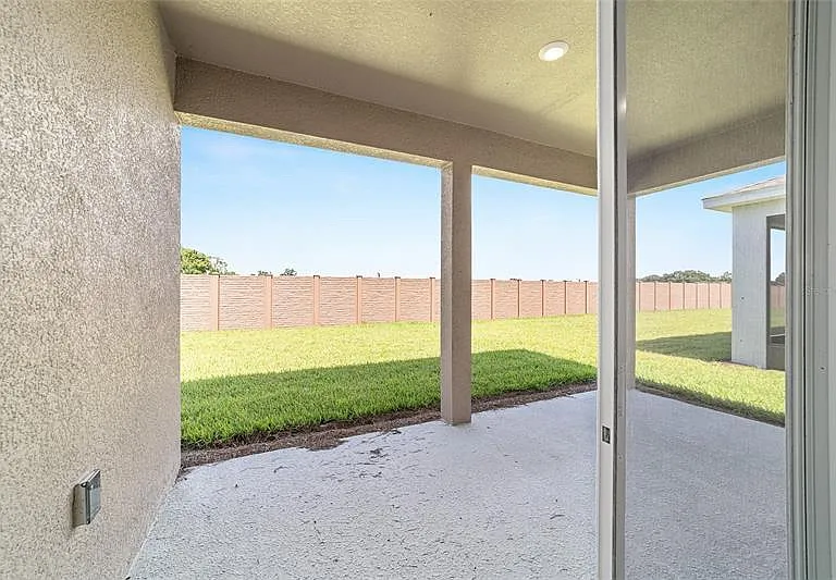 4171 NW 48th Terrace Rd — Photo 18