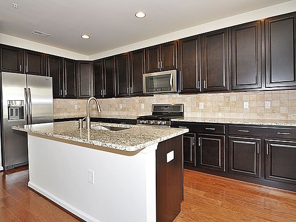 2nd image of 2934 Finsbury Pl Suite 112