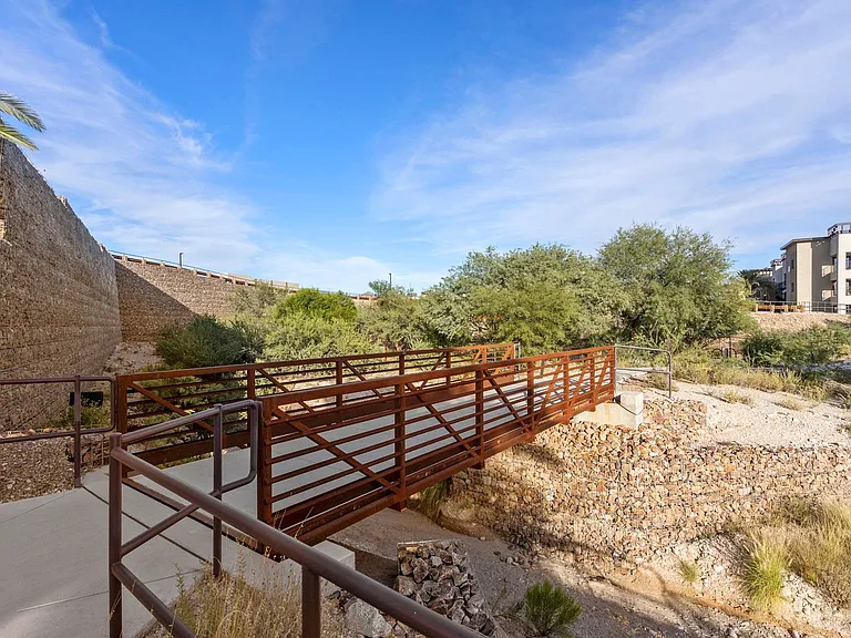3510 N Craycroft Rd — Photo 15